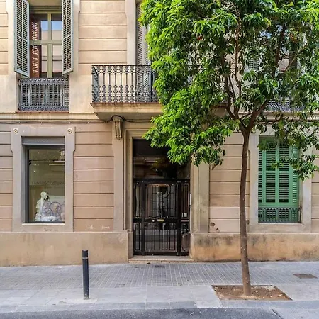 Canela Homes Light Apartman Barcelona