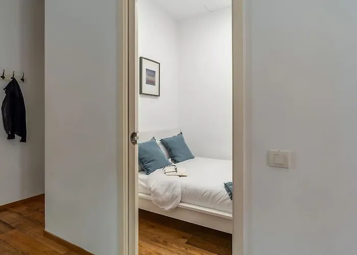 Canela Homes Light Apartament Barcelona